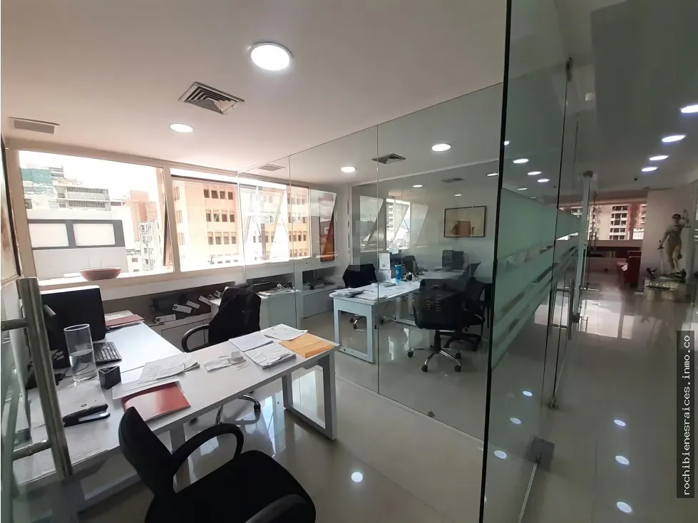 CENTRO SOLANO PLAZA EN SABANA GRANDE OFICINA EN VENTA - 6
