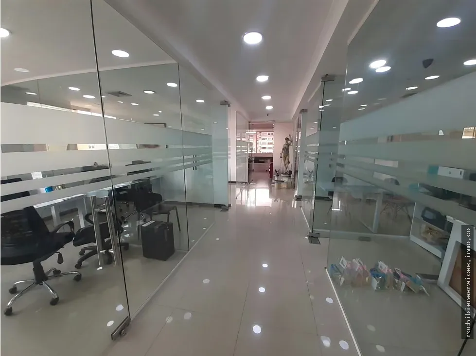 CENTRO SOLANO PLAZA EN SABANA GRANDE OFICINA EN VENTA - 8