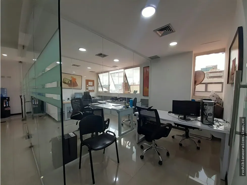 CENTRO SOLANO PLAZA EN SABANA GRANDE OFICINA EN VENTA - 9