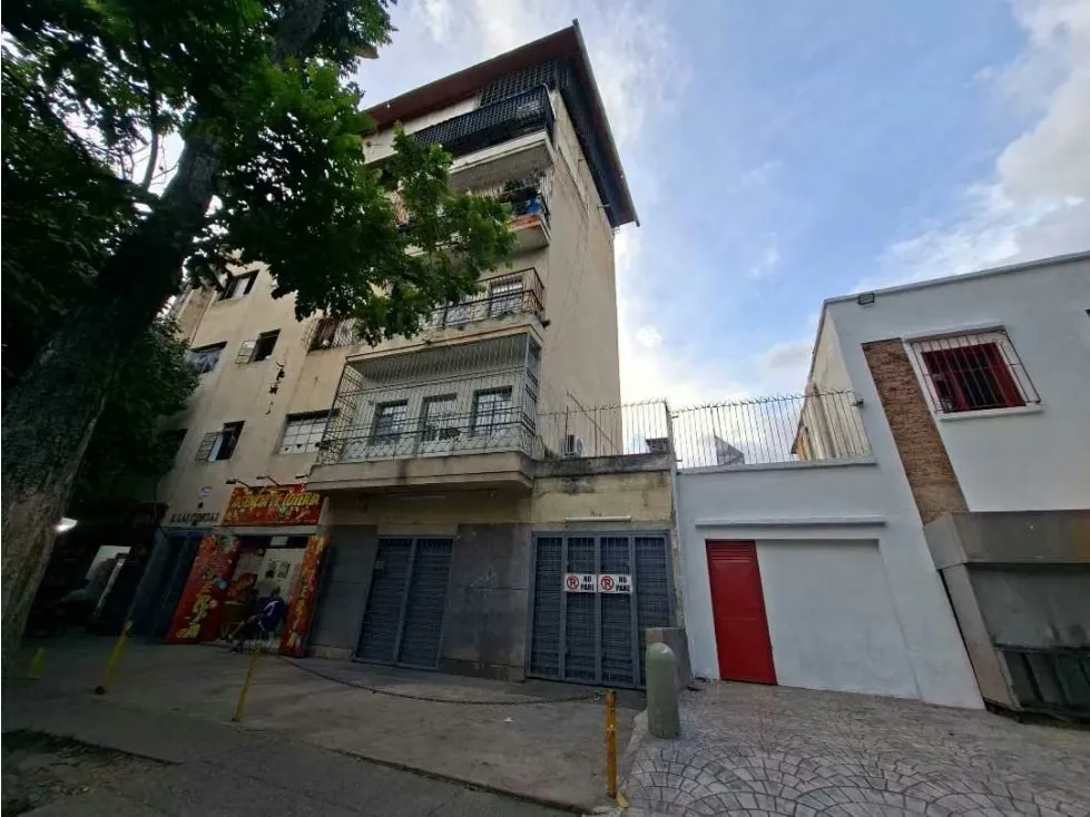 Local en Alquiler a pie de calle en LOS CHAGUARAMOS 74m2