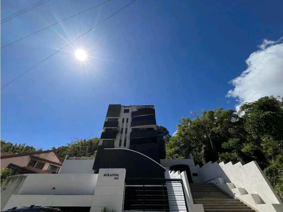 Apartamento duplex en venta, Urb. Miranda, 148m2 - 3