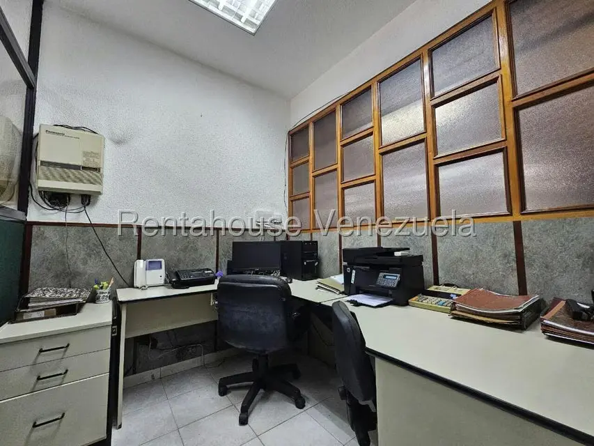 Oficina en Alquiler en Guarenas, Miranda - 8