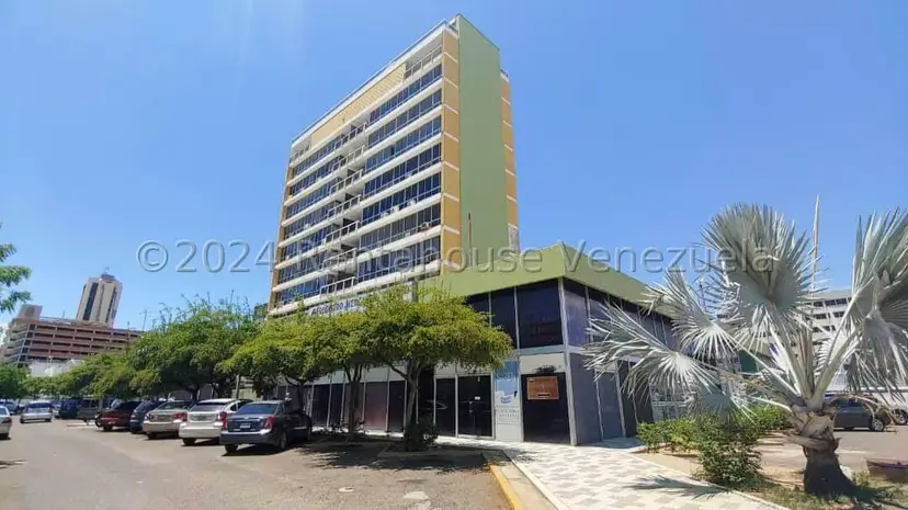 Comercial (Oficina) en Alquiler en Avenida Bella Vista, Zulia