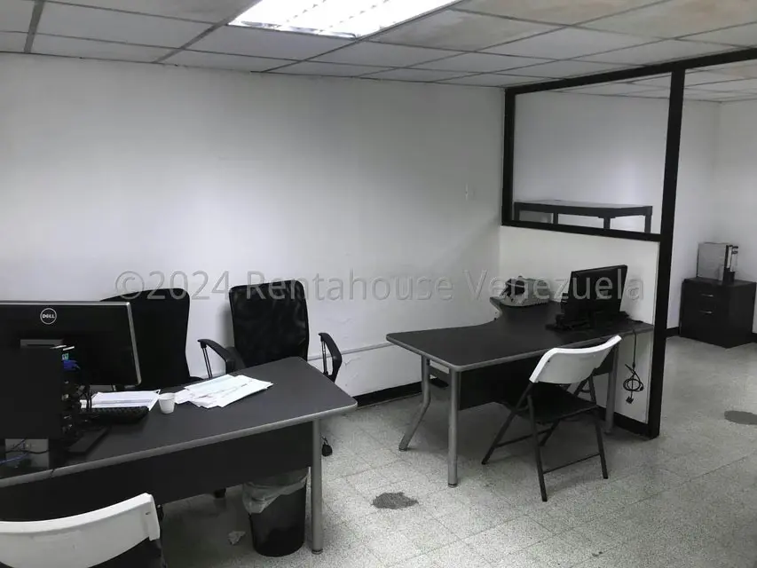 Oficina en Alquiler en Avenida Bella Vista, Zulia - 11