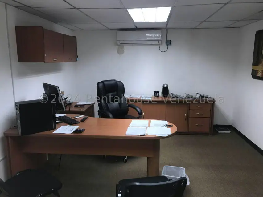Oficina en Alquiler en Avenida Bella Vista, Zulia - 12