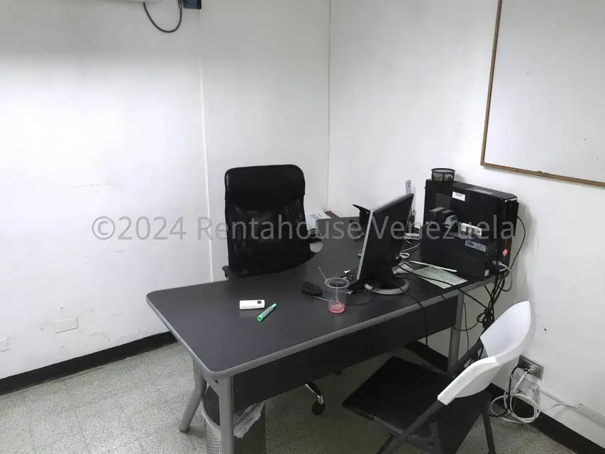 Oficina en Alquiler en Avenida Bella Vista, Zulia - 10
