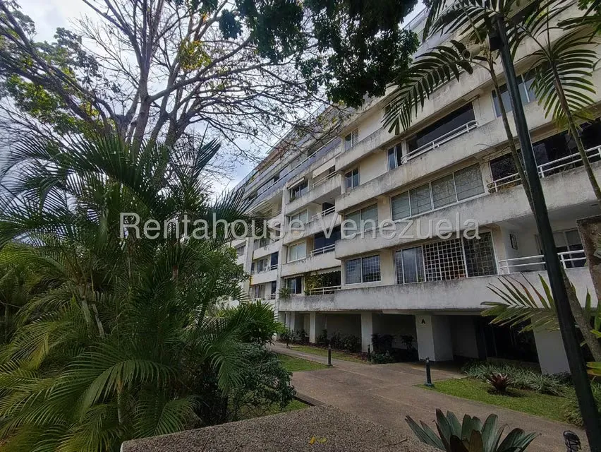 Apartamento (Duplex) en Venta en Los Samanes, Distrito Metropolitano - 2