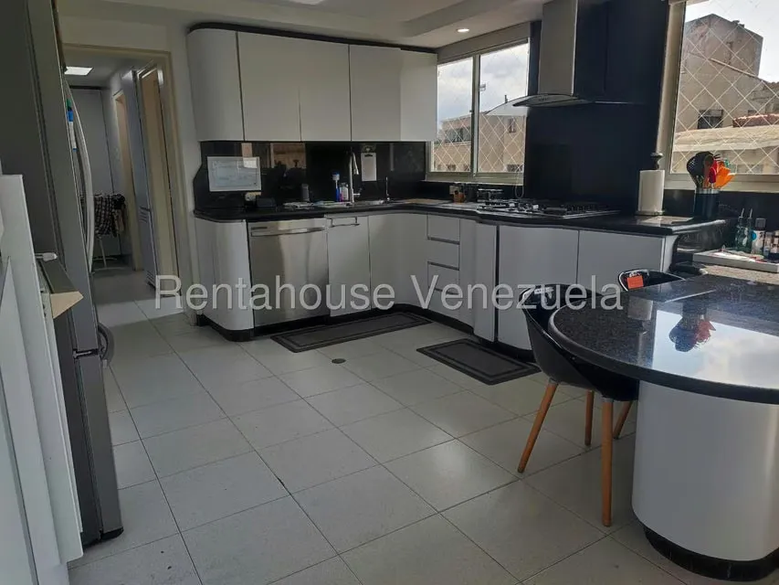 Apartamento (Duplex) en Venta en Los Samanes, Distrito Metropolitano - 30
