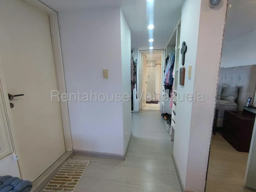 Apartamento (Duplex) en Venta en Los Samanes, Distrito Metropolitano - 38