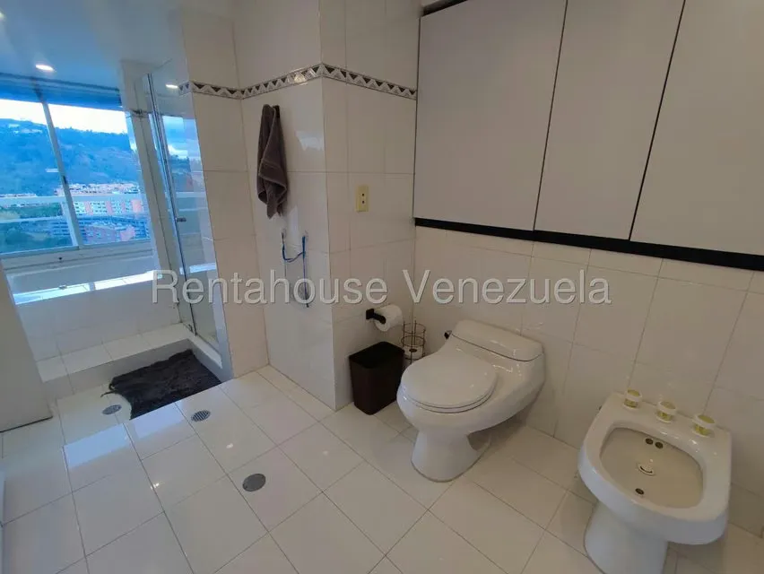 Apartamento (Duplex) en Venta en Los Samanes, Distrito Metropolitano - 45