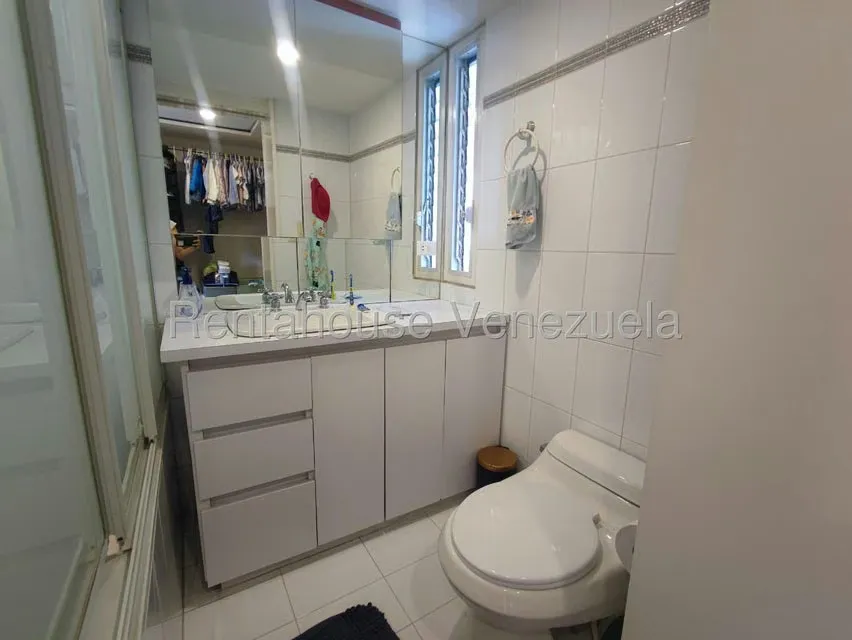 Apartamento (Duplex) en Venta en Los Samanes, Distrito Metropolitano - 53