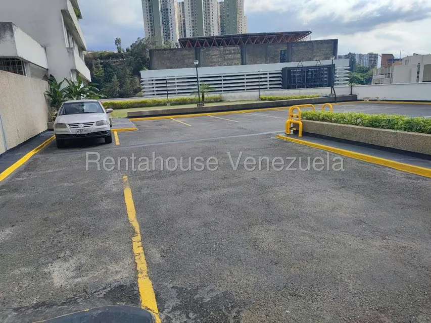 Apartamento (Duplex) en Venta en Los Samanes, Distrito Metropolitano - 57