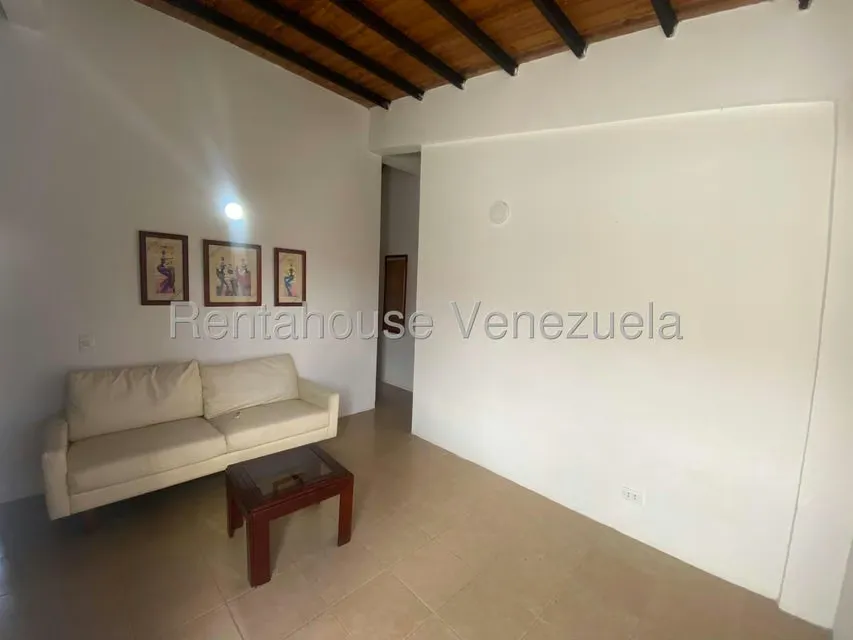 Casa (1 Nivel) en Alquiler en Los Cerezos, Lara - 6