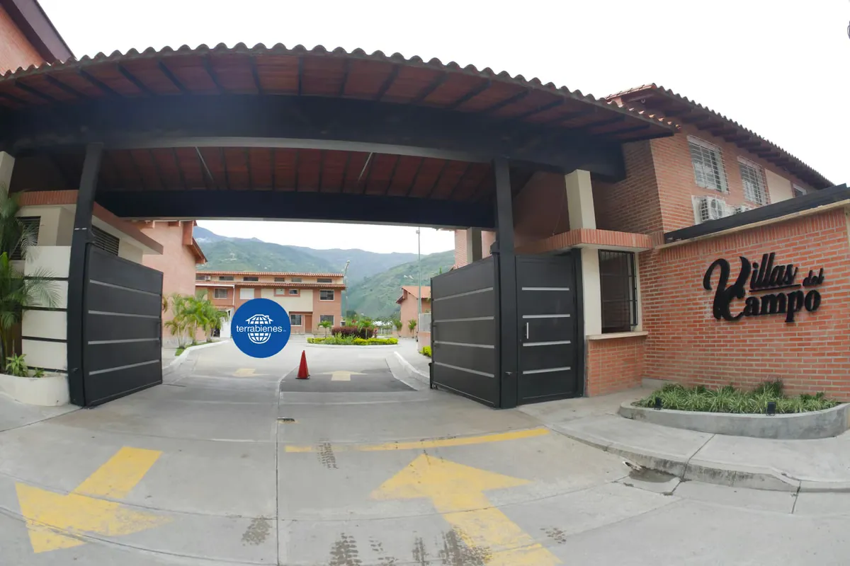 Townhouse con todas las comodidades en conjunto privado en Campo Claro - 30