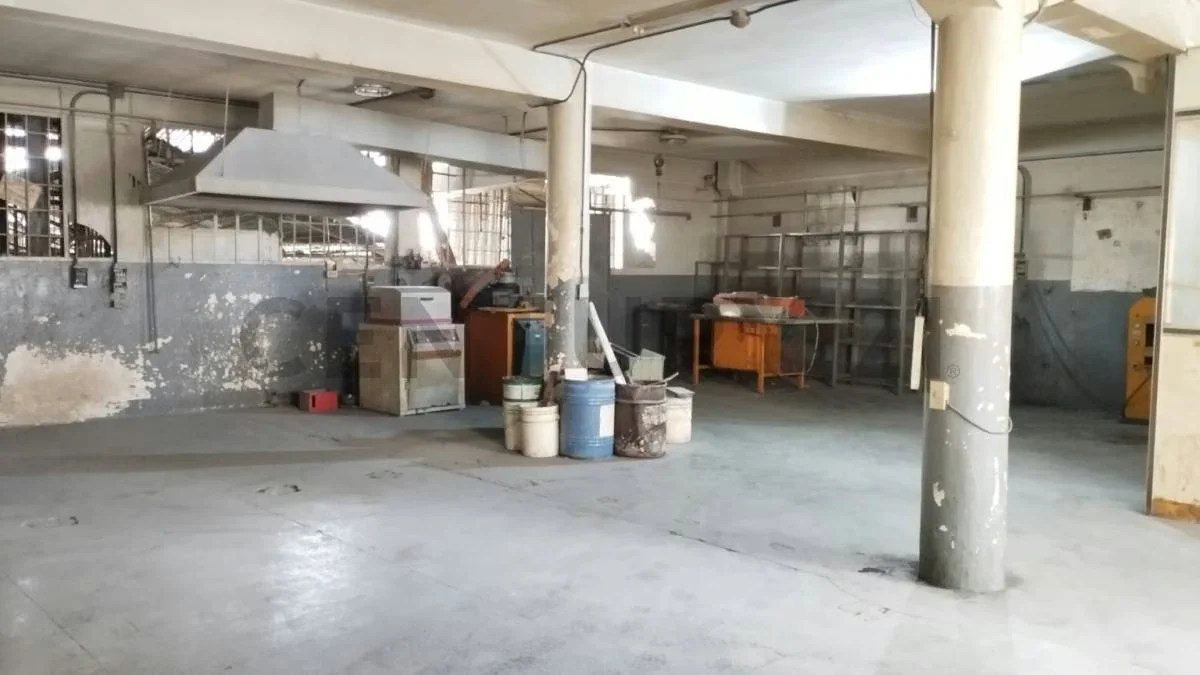 MUN. LIBERTADOR, Edificio Comercial en Venta, Prroquia Santa Rosalia CARACAS - 17