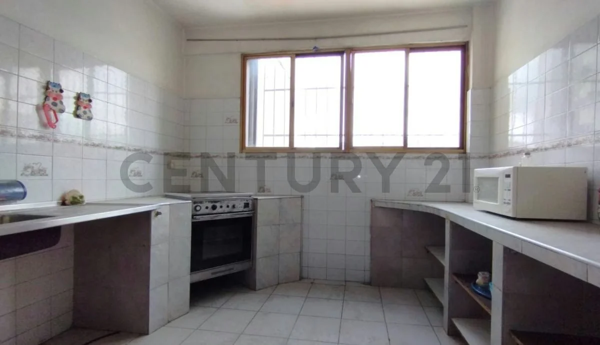 MUN. LIBERTADOR, Edificio Comercial en Venta, Prroquia Santa Rosalia CARACAS - 20