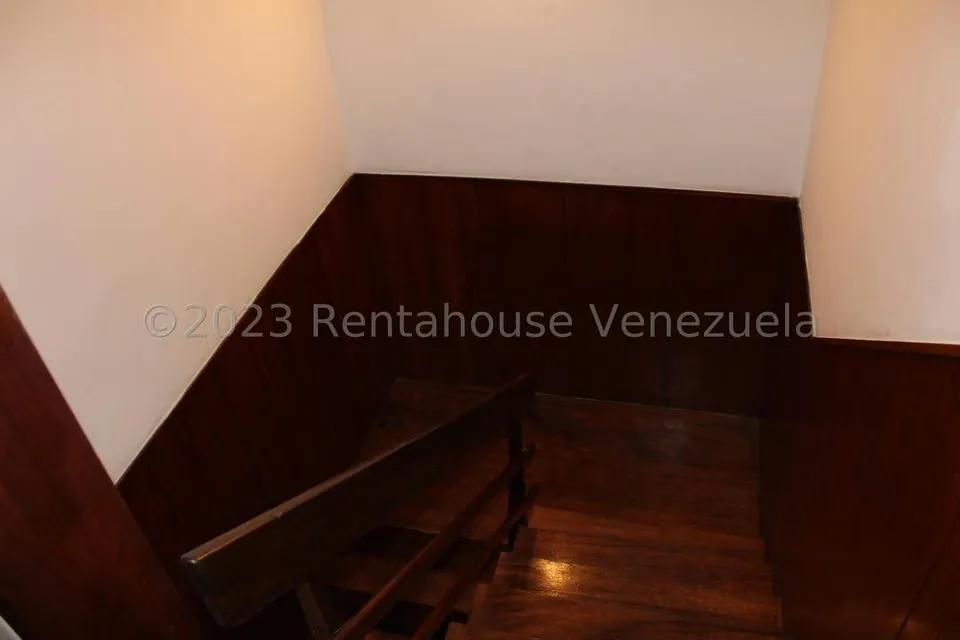 Apartamento (Duplex) en Venta en Cumbres de Curumo, Distrito Metropolitano - 26