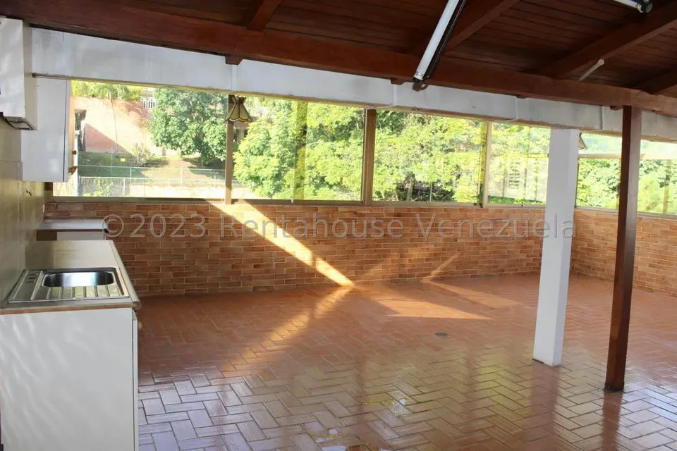 Apartamento (Duplex) en Venta en Cumbres de Curumo, Distrito Metropolitano - 39