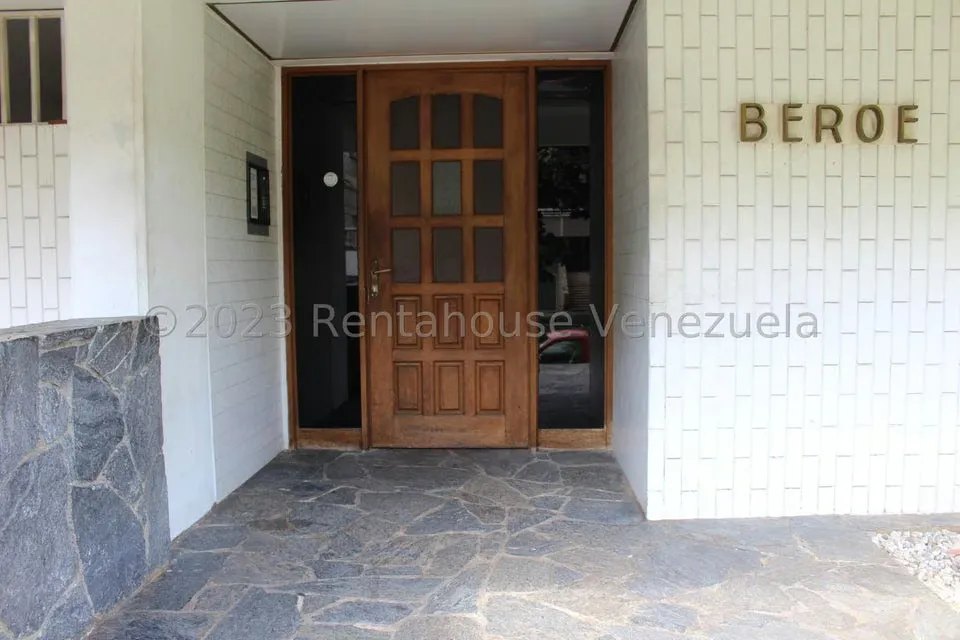 Apartamento (Duplex) en Venta en Cumbres de Curumo, Distrito Metropolitano - 5