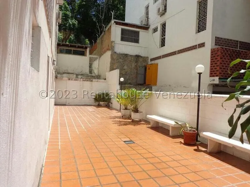 Apartamento (Duplex) en Venta en Cumbres de Curumo, Distrito Metropolitano - 47