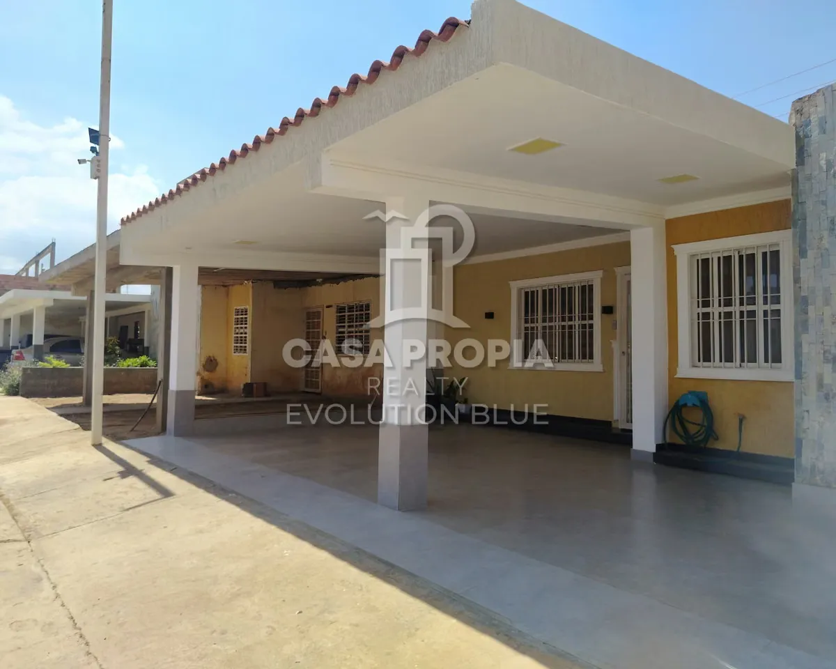 Se Vende Casa en San francisco, VILLA ANAUCO, Sector San Ramón