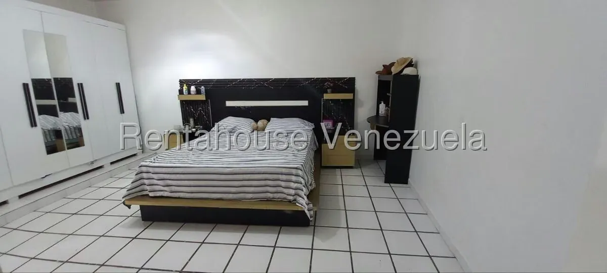 Casa (Multipes Niveles) en Venta en La Rosaleda, Miranda - 12