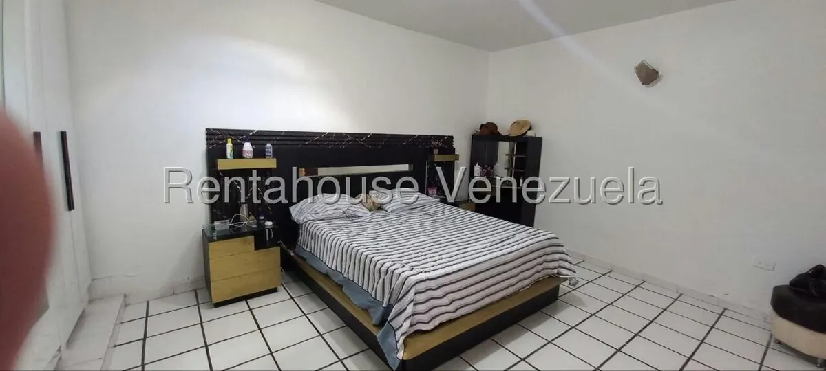 Casa (Multipes Niveles) en Venta en La Rosaleda, Miranda - 14