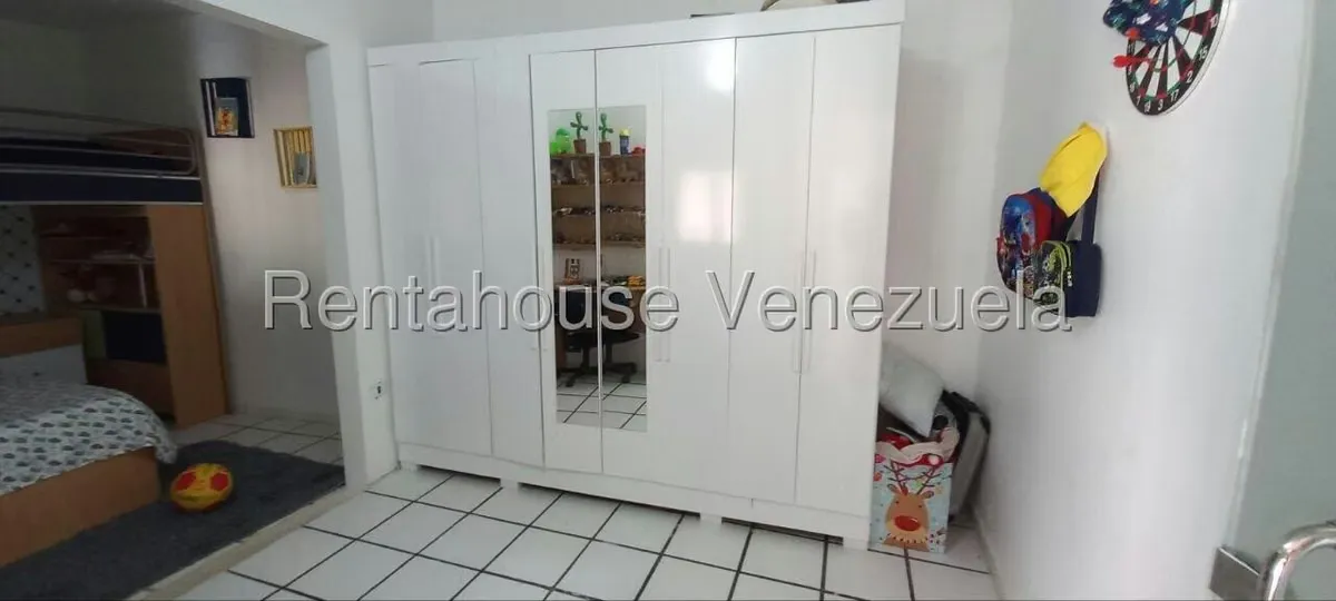 Casa (Multipes Niveles) en Venta en La Rosaleda, Miranda - 23