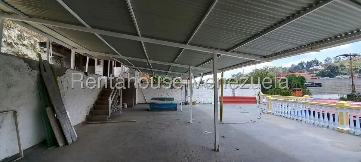 Casa (Multipes Niveles) en Venta en La Rosaleda, Miranda - 30