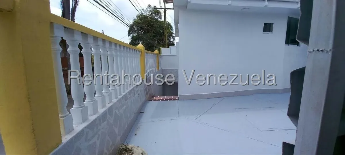 Casa (Multipes Niveles) en Venta en La Rosaleda, Miranda - 39