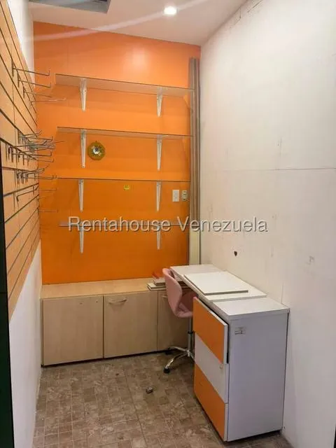 Local Comercial en Alquiler en Chacao, Distrito Metropolitano - 2