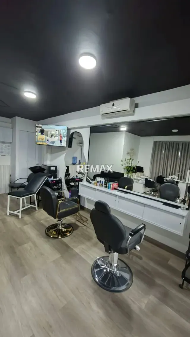 VENTA DE SPA Y FONDO DE COMERCIO - 3