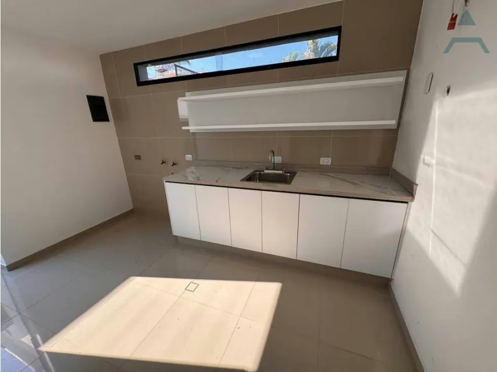 Venta casa remodelada en urb la viña - 12