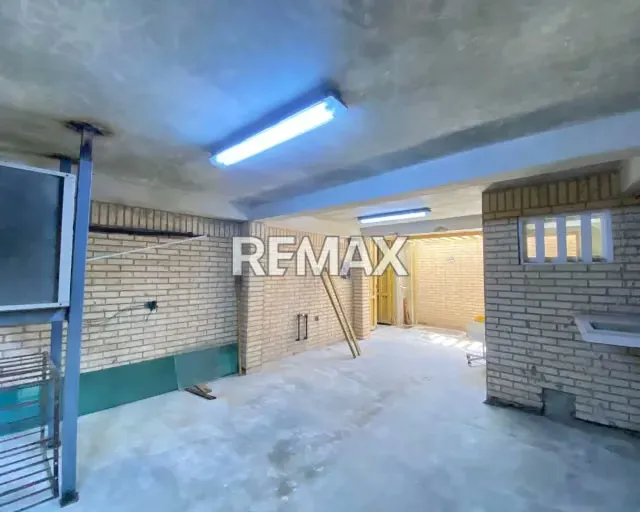 ¡GRAN OPORTUNIDAD COMERCIAL! EN VENTA CASA CON 430M² CON 8 HABITACIONES TIPO ESTUDIO, GALPÓN REFORZADO Y EXCELENTE UBICACIÓN RESIDENCIAL CERCA DEL MAR. ¡HAZ CRECER TU NEGOCIO HOY! - 7