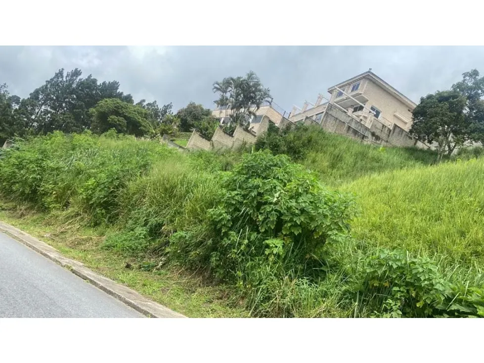 Vendo terreno 1.756m2 La Lagunita 5167