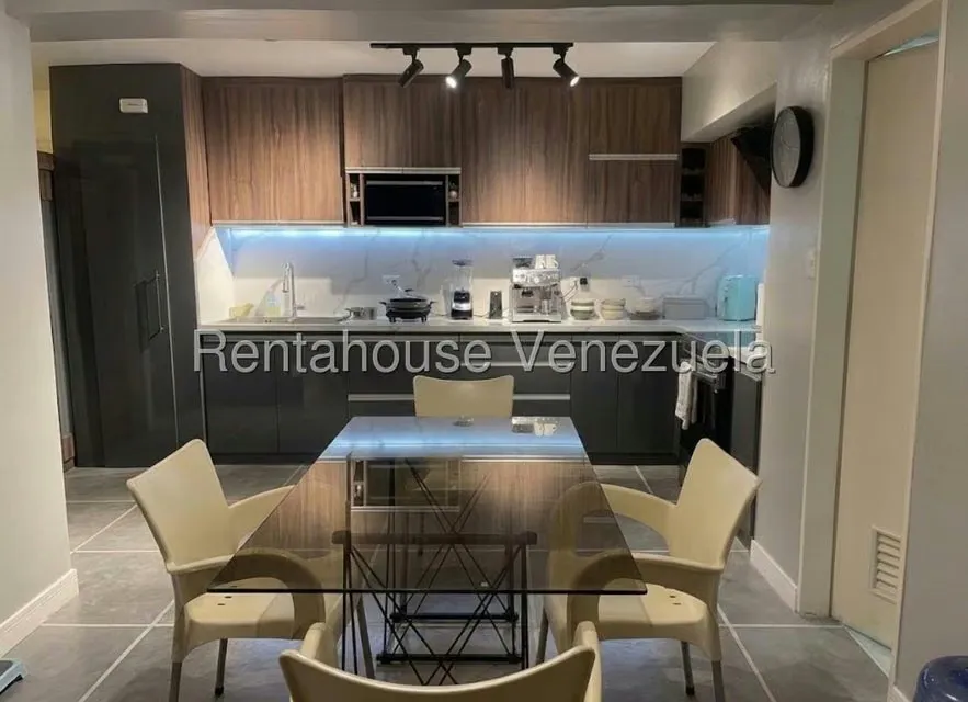 Apartamento (1 Nivel) en Venta en El Cigarral, Distrito Metropolitano - 16