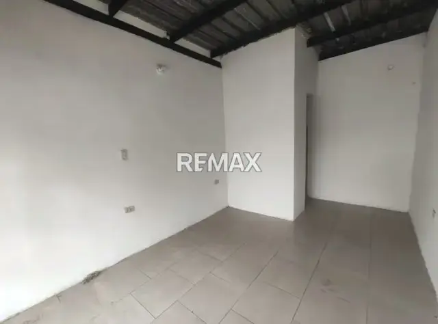 ALQUILO-LOCAL COMERCIAL | URB. EL RECREO - CABUDARE