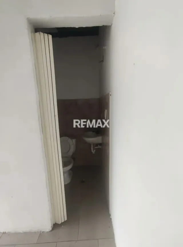 ALQUILO-LOCAL COMERCIAL | URB. EL RECREO - CABUDARE - 2