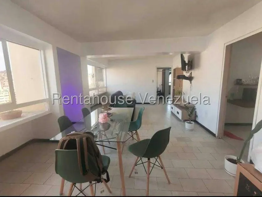 Apartamento (1 Nivel) en Venta en La Urbina, Distrito Metropolitano - 10