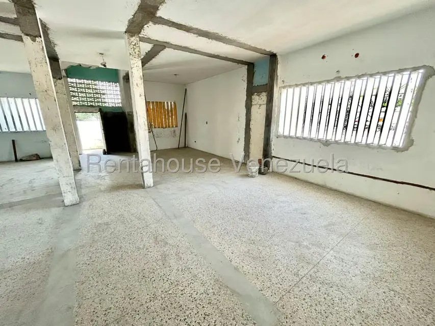 Casa (1 Nivel) en Venta en Zona Este, Lara - 11