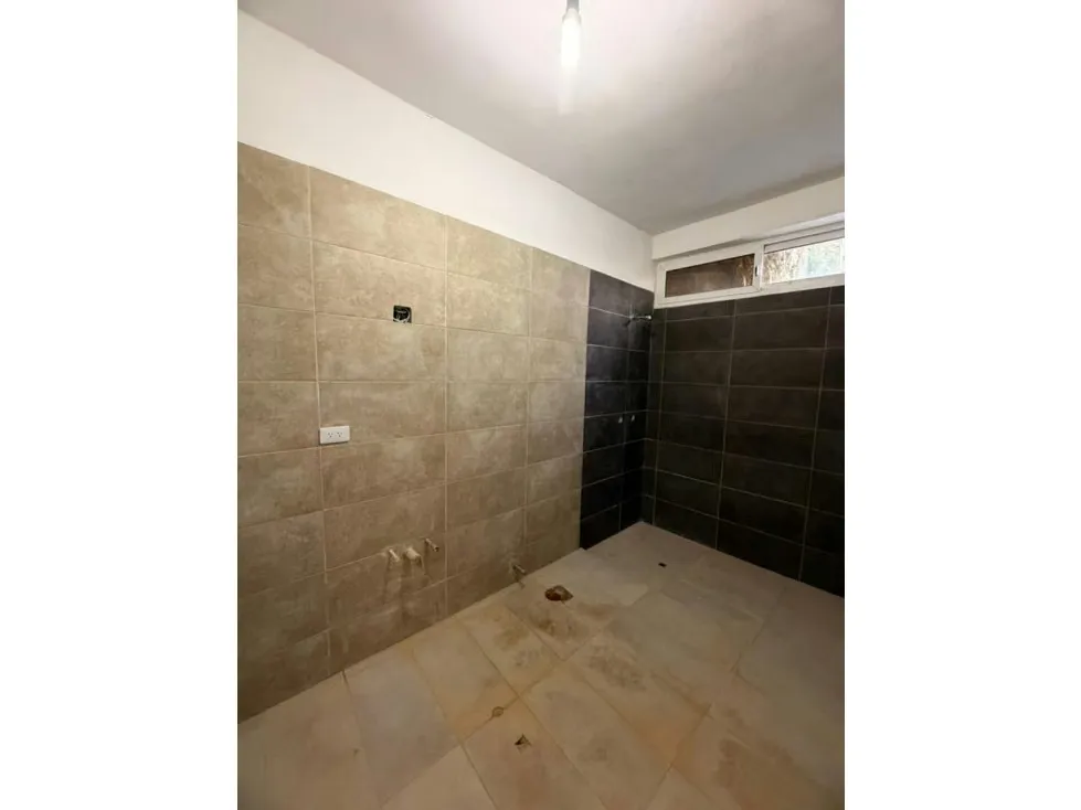SE VENDE CASA EN ALTO HATILLO DE 1.010MTS2 - 20