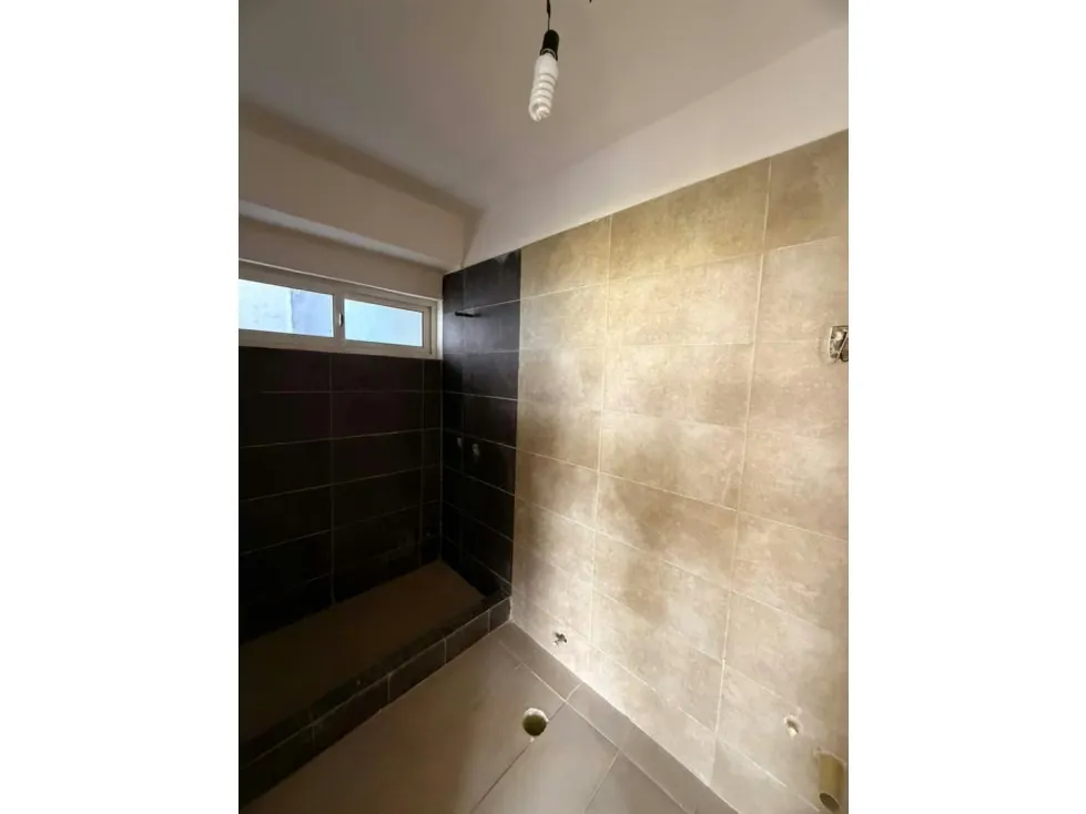 SE VENDE CASA EN ALTO HATILLO DE 1.010MTS2 - 25