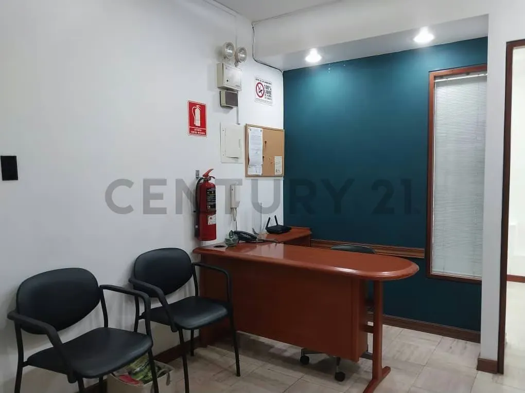 Alquiler de Consultorio Profesional al final de la Avenida Casanova - 10