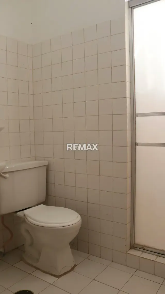 APARTAMENTO EN VENTA EDIF. JACKIE SEMI AMOBLADO - 12