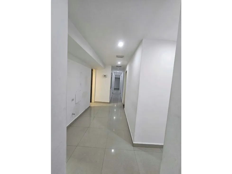 Alquilo edificio comercial triplex 580m2 Campo Claro 1131 - 12
