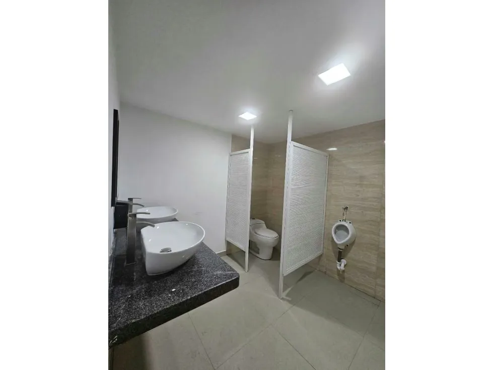 Alquilo edificio comercial triplex 580m2 Campo Claro 1131 - 17