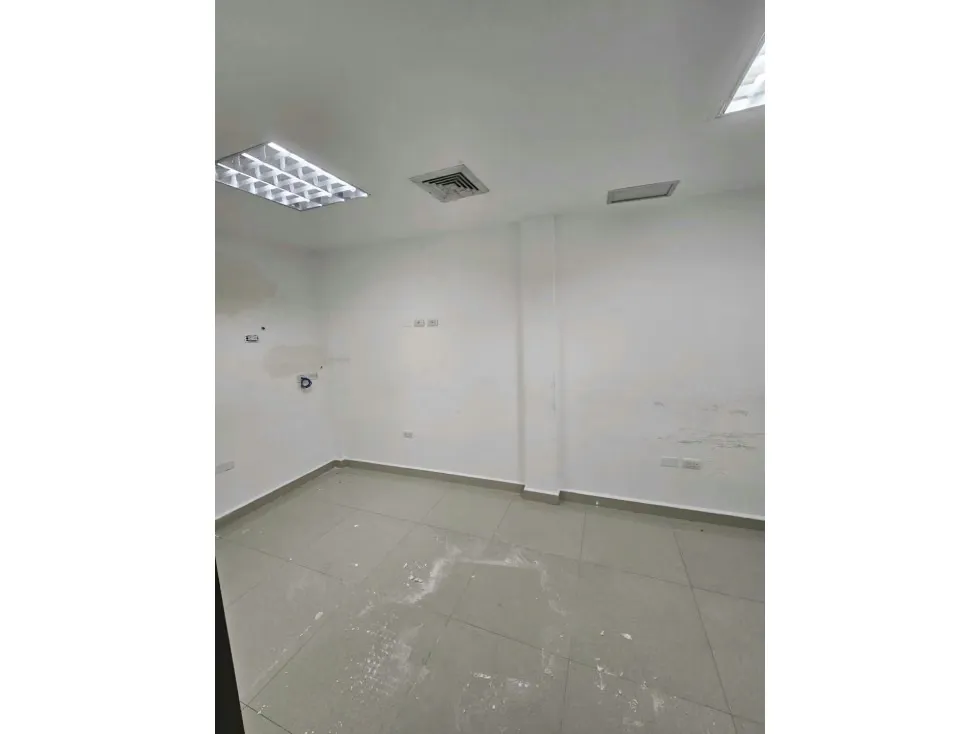 Alquilo edificio comercial triplex 580m2 Campo Claro 1131 - 10