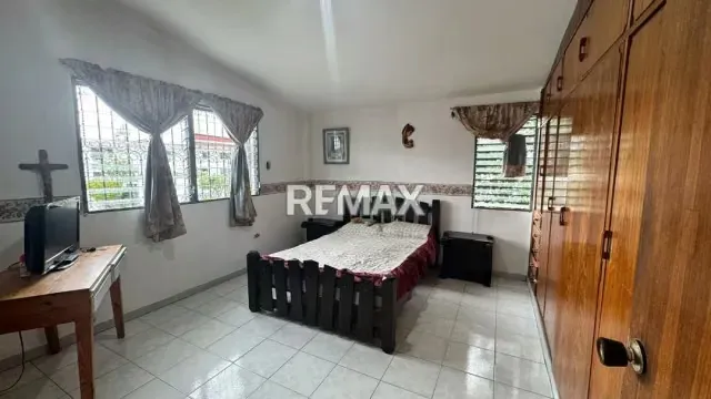 EN VENTA CASA DOBLE PROPÓSITO DE 2 NIVELES Pueblo nuevo av España - 12