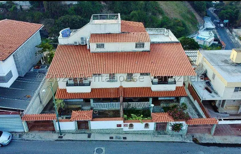 Casa (Multipes Niveles) en Venta en Colinas de Bello Monte, Distrito Metropolitano - 2