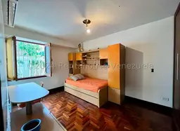 Vista 24